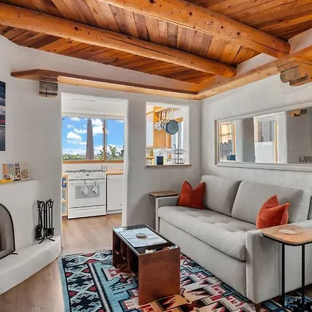 Scenic Downtown Escape Santa Fe