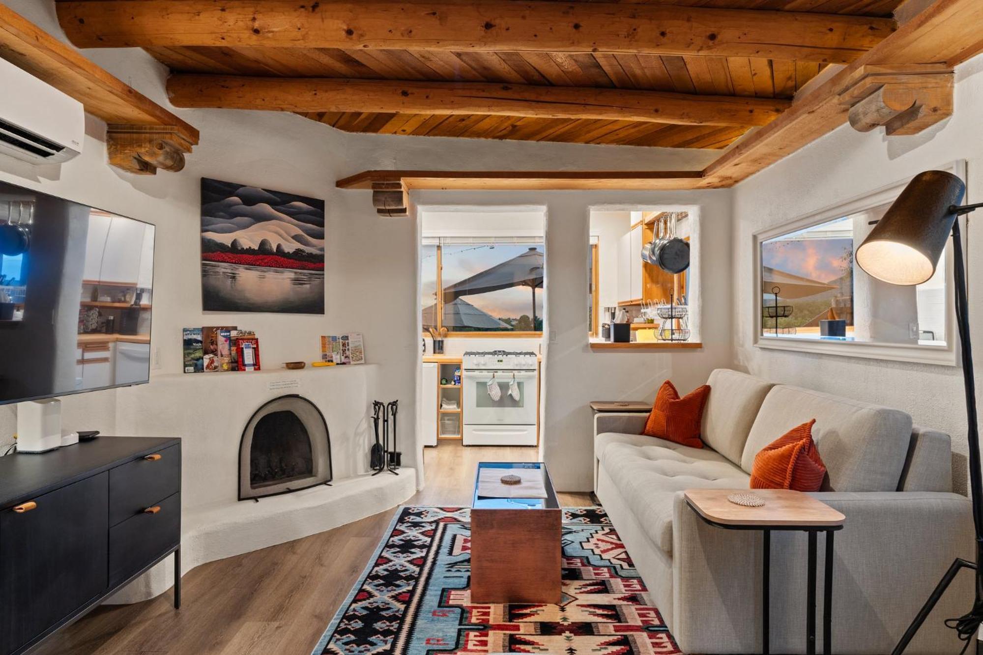 Scenic Downtown Escape Apartment Santa Fe