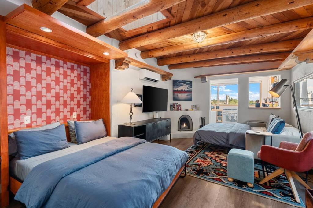 Scenic Downtown Escape * Santa Fe
